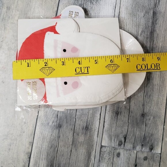 Meri Meri - Santa Paper Plates (12) & Napkins (20) - Picture 2 of 2